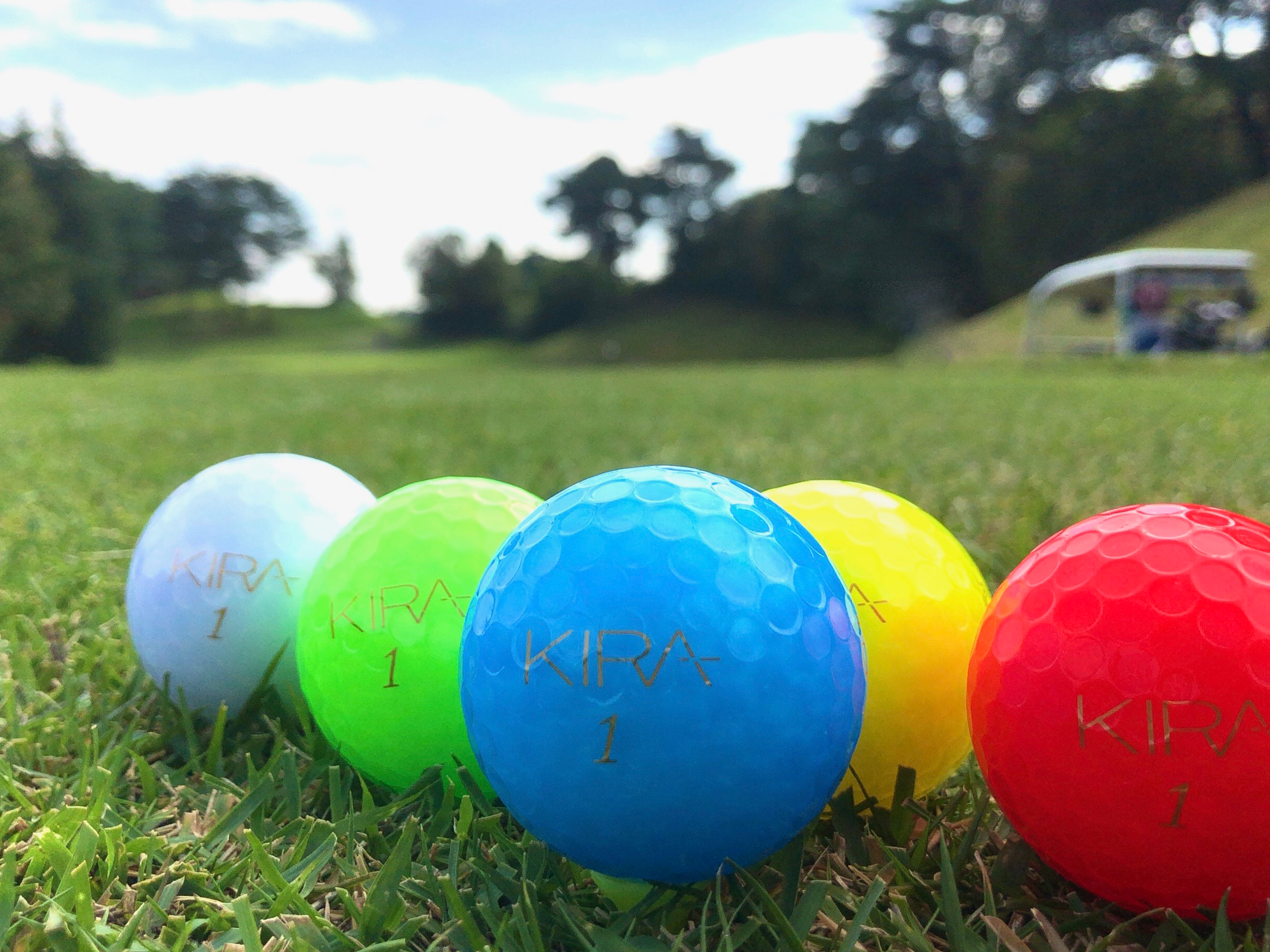 ジュエリーみたいなのに高性能な新作kiraボール She Golf ジュエリーみたいなのに高性能な新作kiraボール She Golf